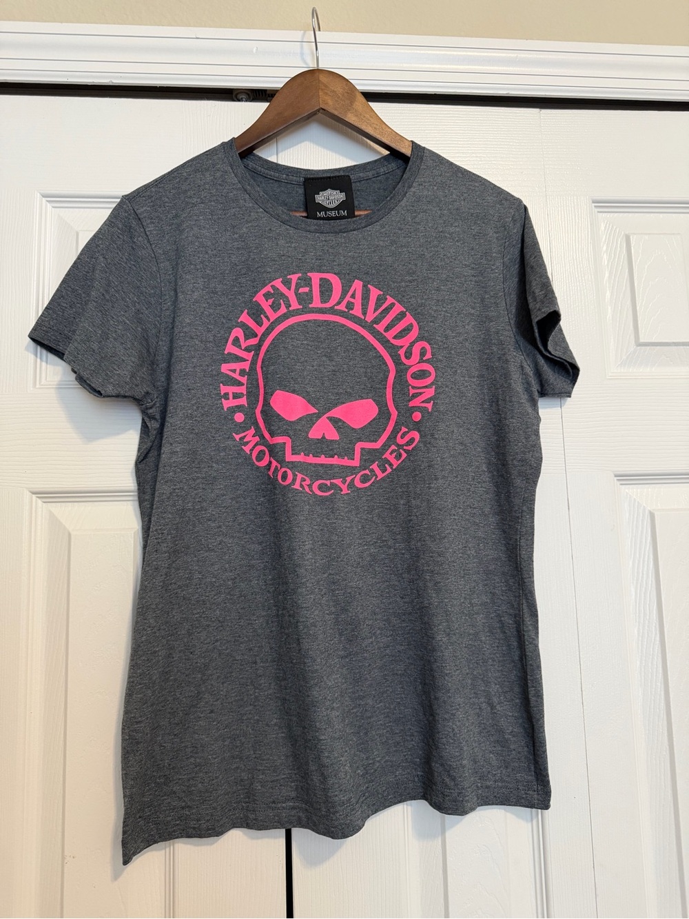 Women’s Harley Davidson Museum Milwaukee WI Shirt Size Large
